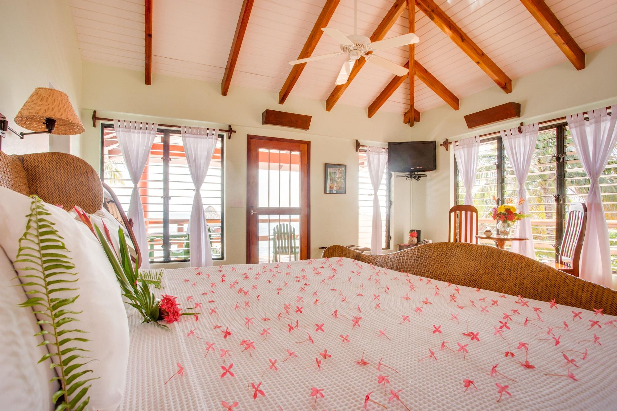 Robert'S Grove Beach Resort Placencia Dış mekan fotoğraf