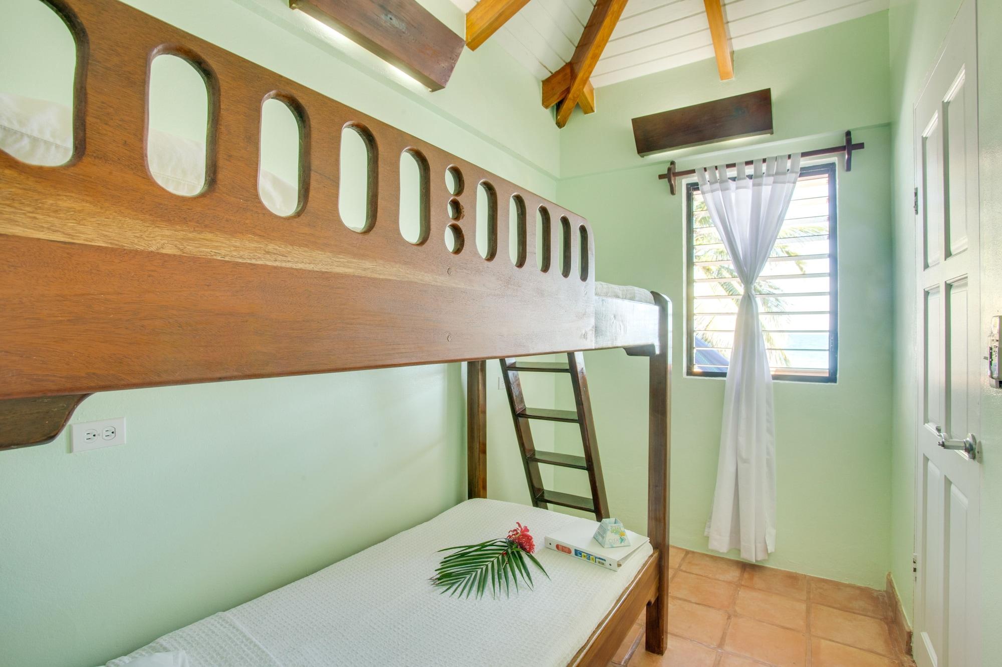 Robert'S Grove Beach Resort Placencia Dış mekan fotoğraf