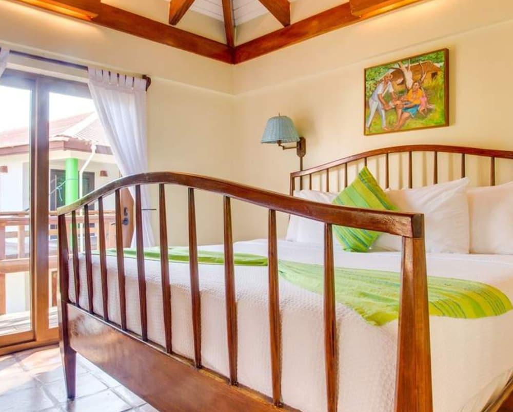Robert'S Grove Beach Resort Placencia Dış mekan fotoğraf