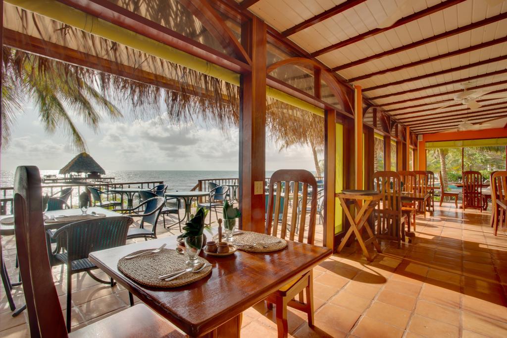 Robert'S Grove Beach Resort Placencia Restoran fotoğraf